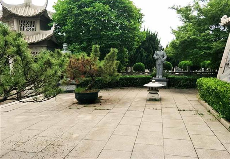 长青烈士陵园